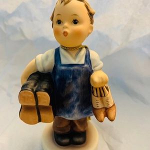 Hummel. #143/ boy w/ Boots & Heels!